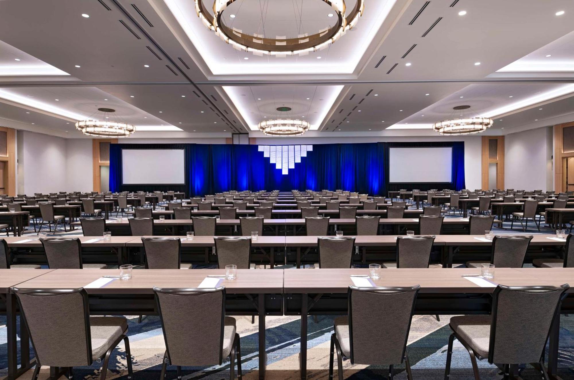 Hyatt Regency Conroe Hotel Екстериор снимка