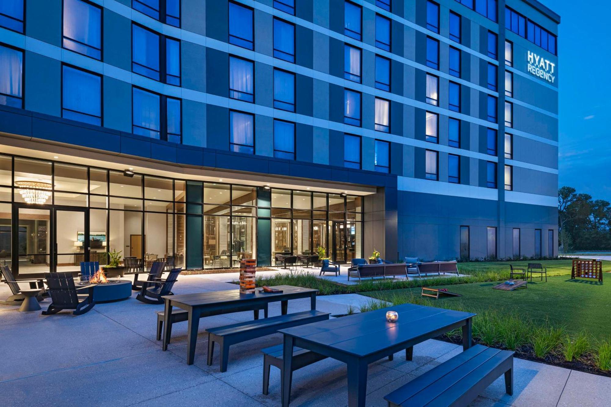 Hyatt Regency Conroe Hotel Екстериор снимка