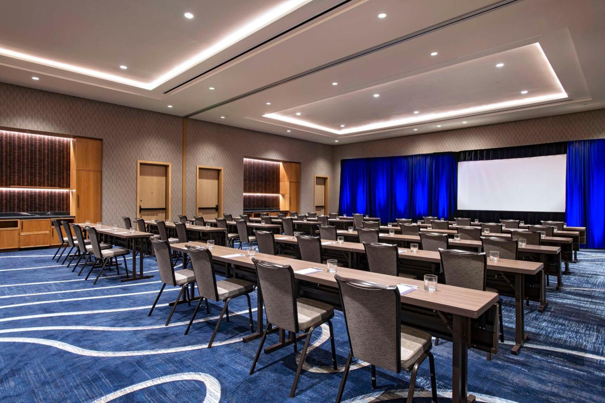 Hyatt Regency Conroe Hotel Екстериор снимка